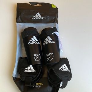 Adidas shin guard black and white